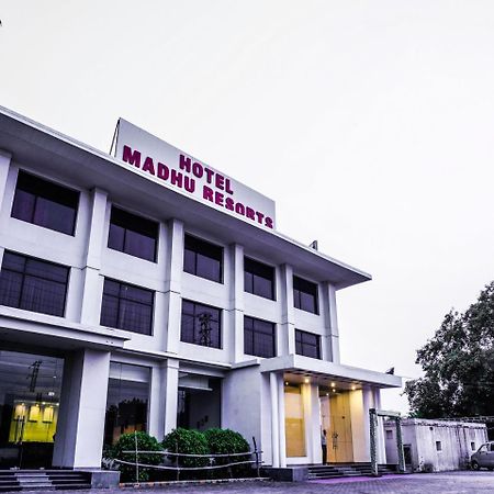 Madhu Resort Agra (Uttar Pradesh) Exterior foto