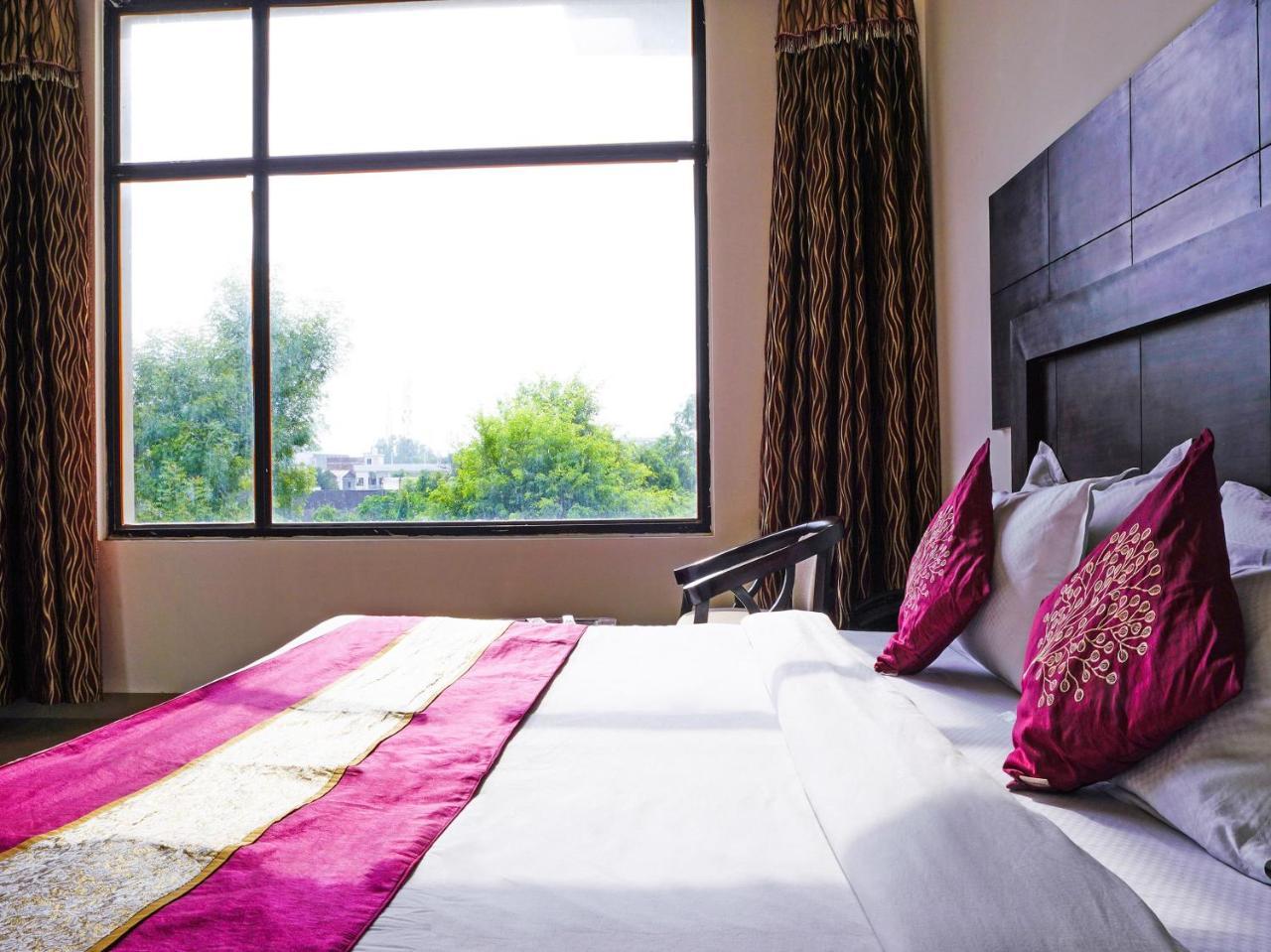 Madhu Resort Agra (Uttar Pradesh) Exterior foto
